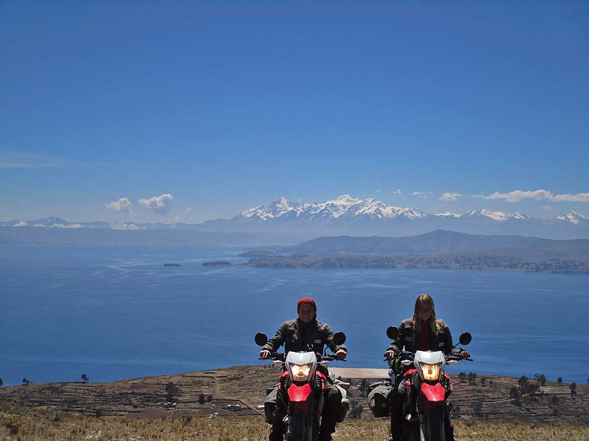 028 Kurz nach der Grenze Beste Aussicht auf den Titicacasee in Bolivien